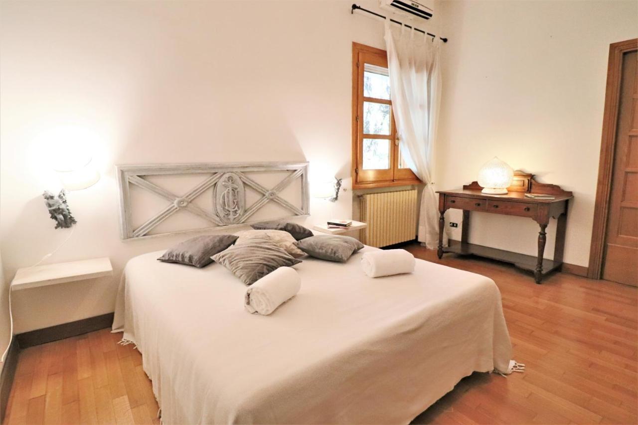 Relais Delle Rose Couette-café Lecce